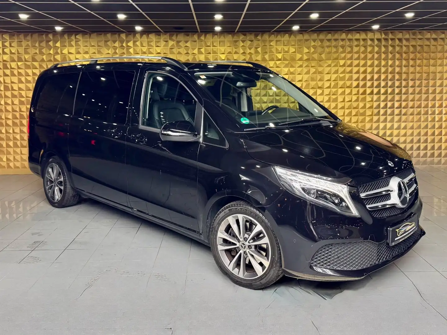 Mercedes-Benz V 220 V 220/250/300 d EDITION lang*KLIMA*EURO6D*SHZ Schwarz - 1