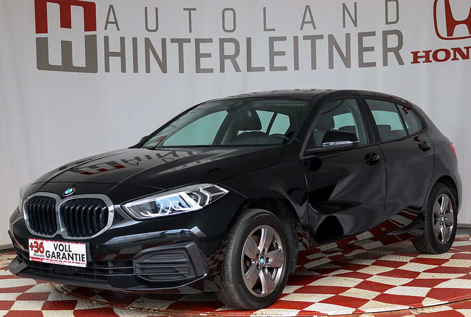 BMW 118 d 2,0 Advantage LED NAVI PDC Schwarz - 1