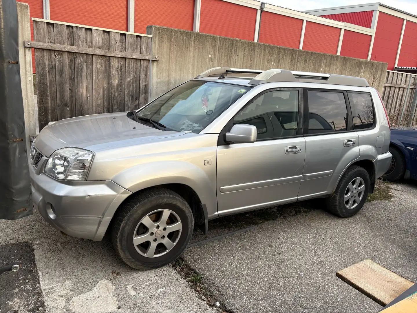 Nissan X-Trail 2,2 dCi 16V - 1