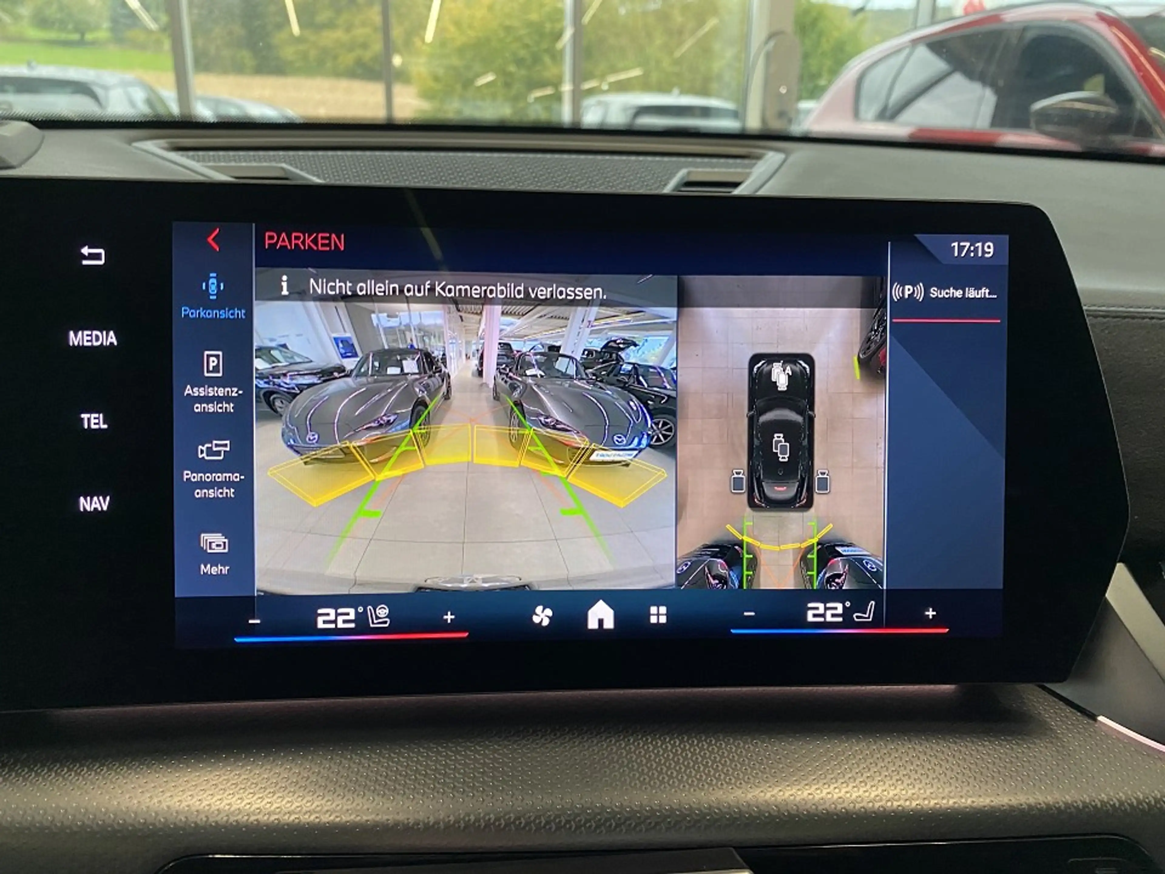 BMW X2 M 35i xDrive M-Sport Pro Innovation PANORAMA — photo 12