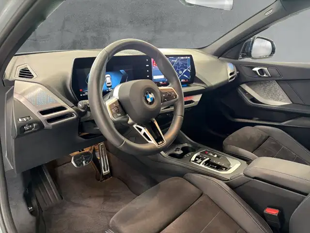 BMW 1 Series view 9