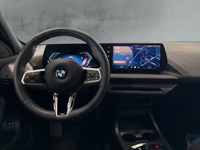 BMW 1 Series view 10