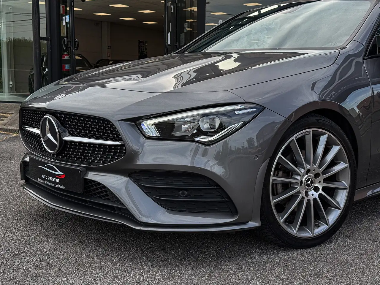 Mercedes-Benz CLA Coupé AMG Line Night Edition, миниатюра 2