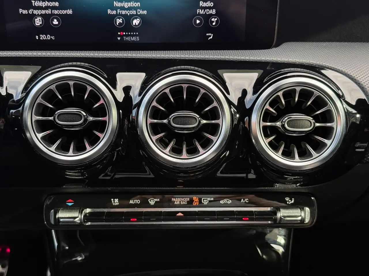 Mercedes-Benz CLA Coupé AMG Line Night Edition, миниатюра 28