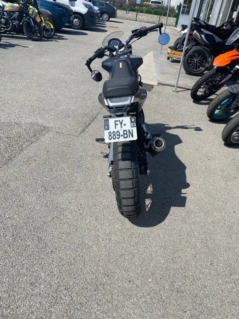 Husqvarna Svartpilen Argintiu - 2