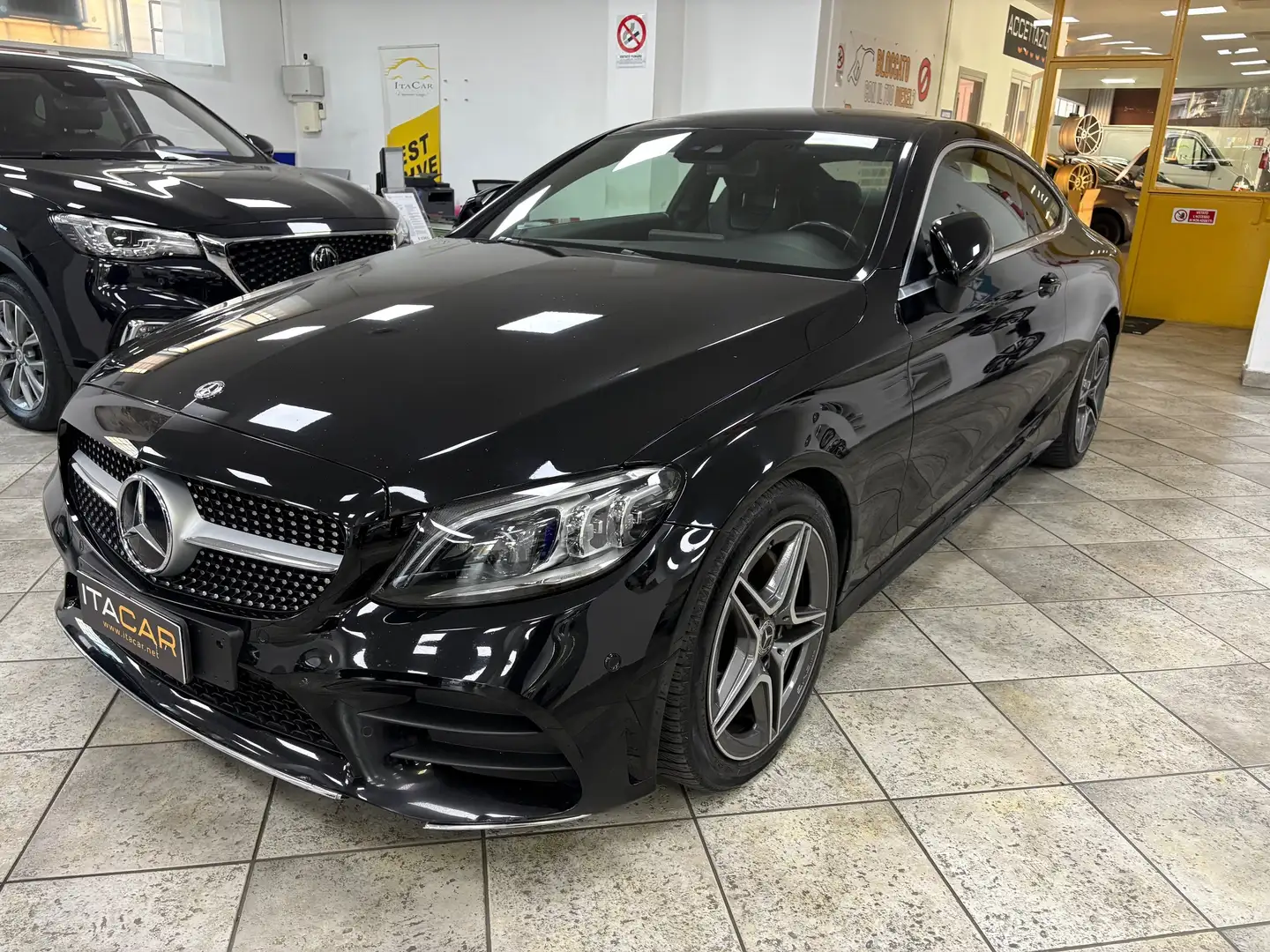 Mercedes-Benz C 220 Coupe d Premium Plus auto in arrivo Negro - 1