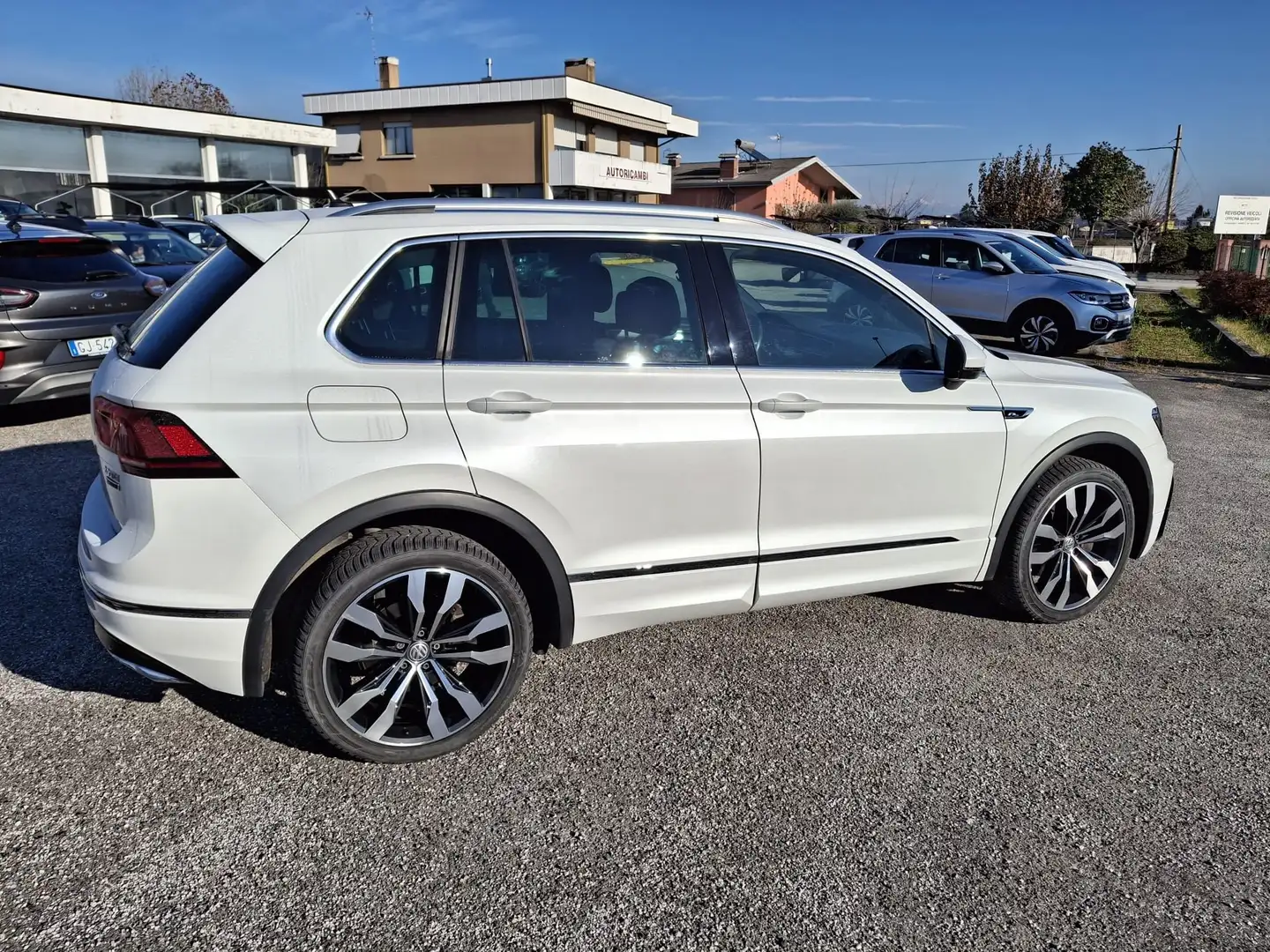 Volkswagen Tiguan II 2016 2.0 Executive R-Line 4motion 240cv dsg Bianco - 2