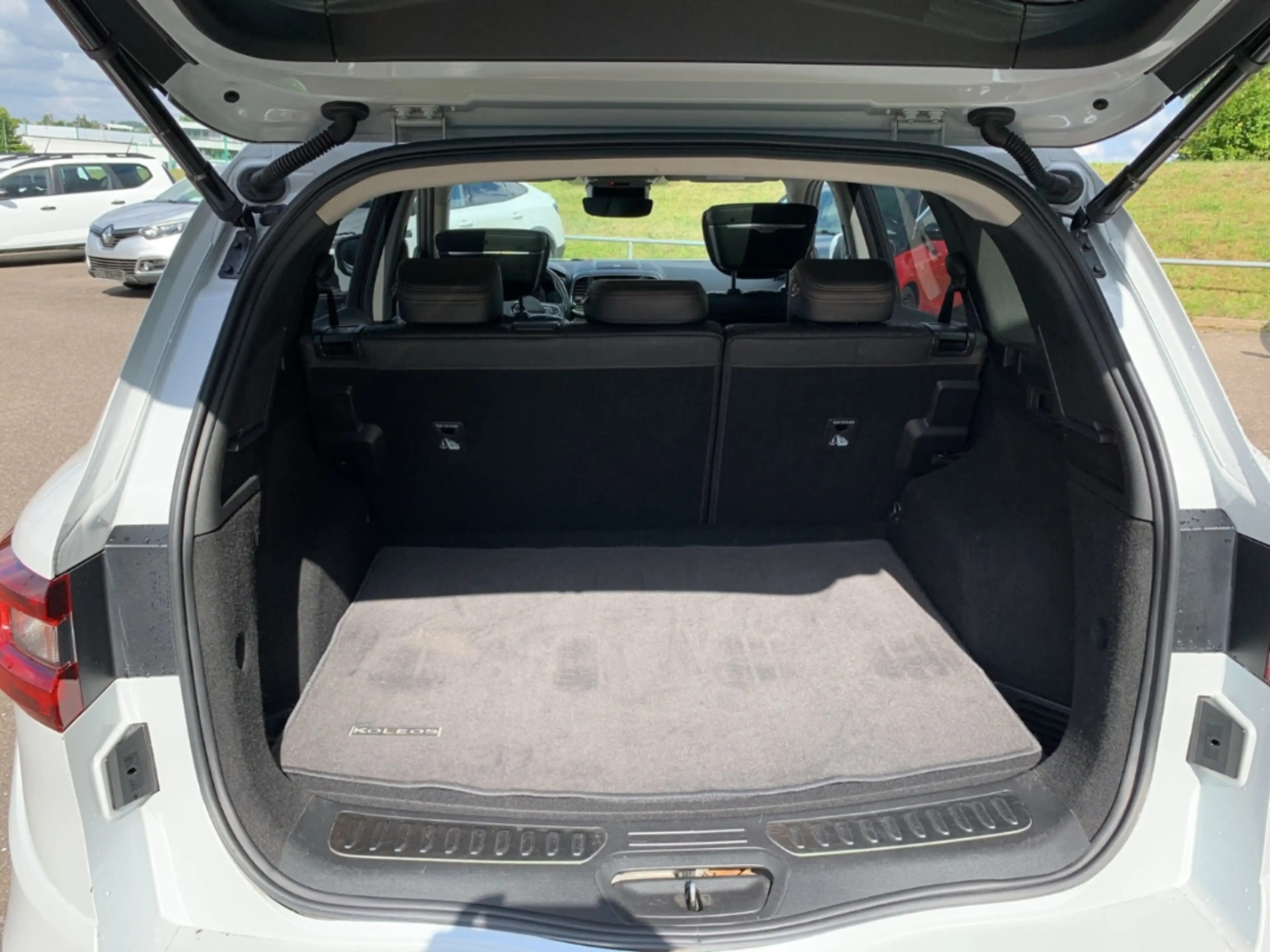 Renault Koleos INITIALE PARIS BLUE dCi 190 Initiale Paris LED+4xS — photo 12