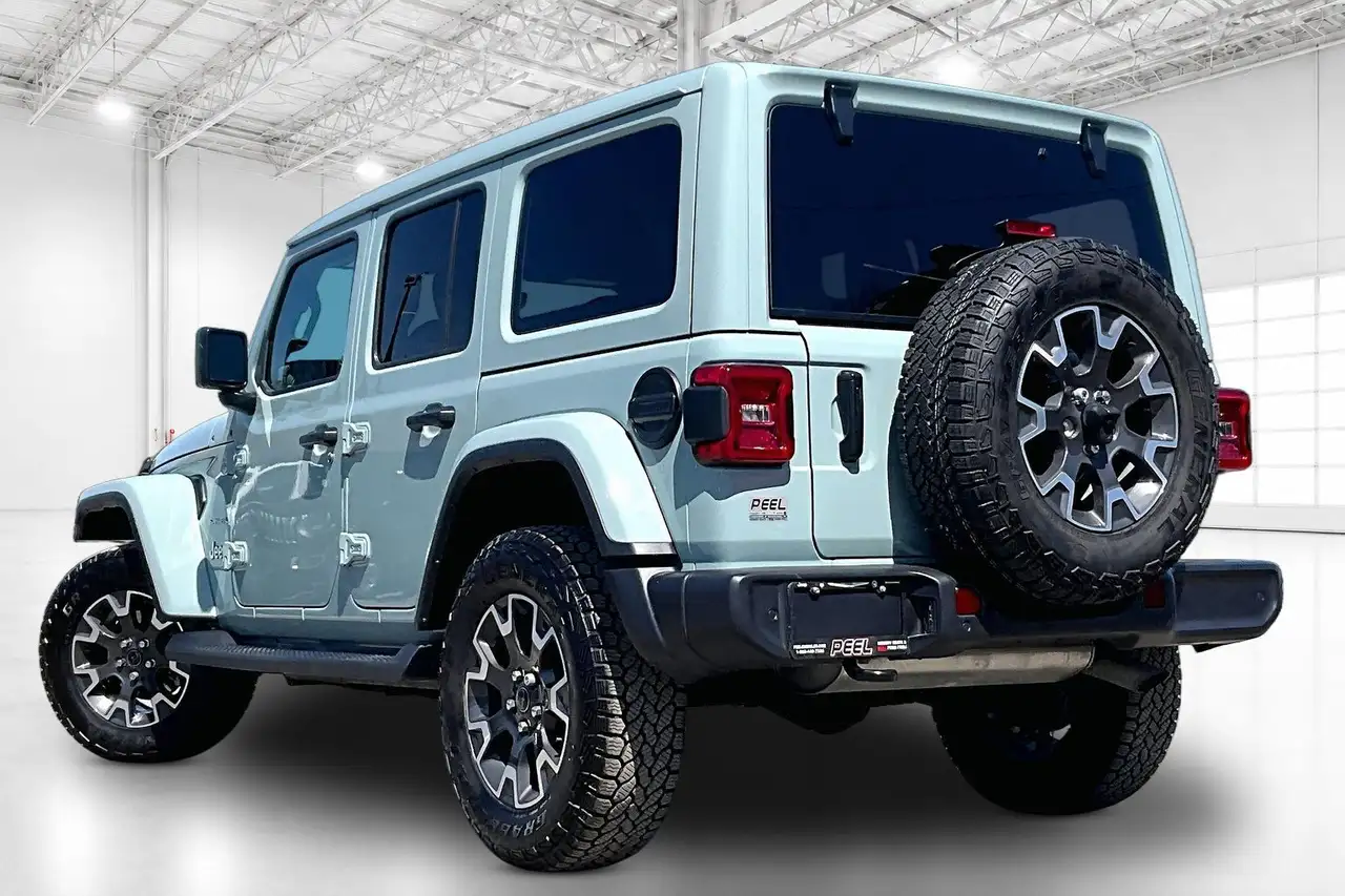 Jeep Wrangler снимка Jeep Wrangler