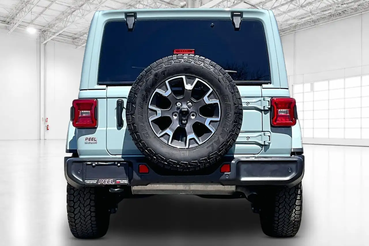 Jeep Wrangler снимка Jeep Wrangler