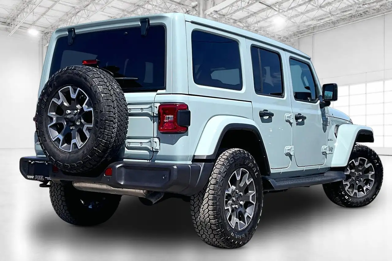 Jeep Wrangler снимка Jeep Wrangler
