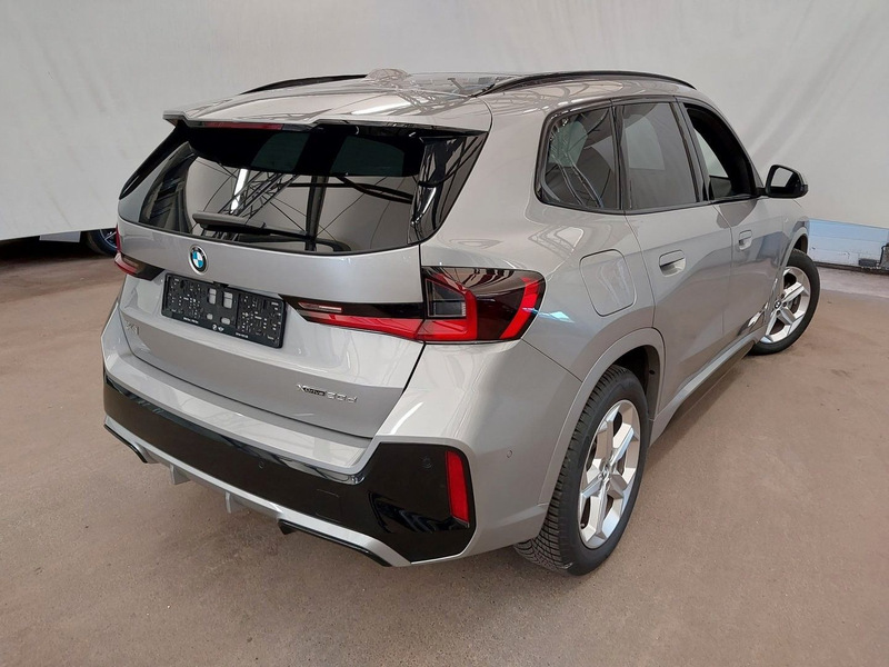 BMW X1 20d xDrive M Sport ACC AHK H&K Memory Pano — photo 3