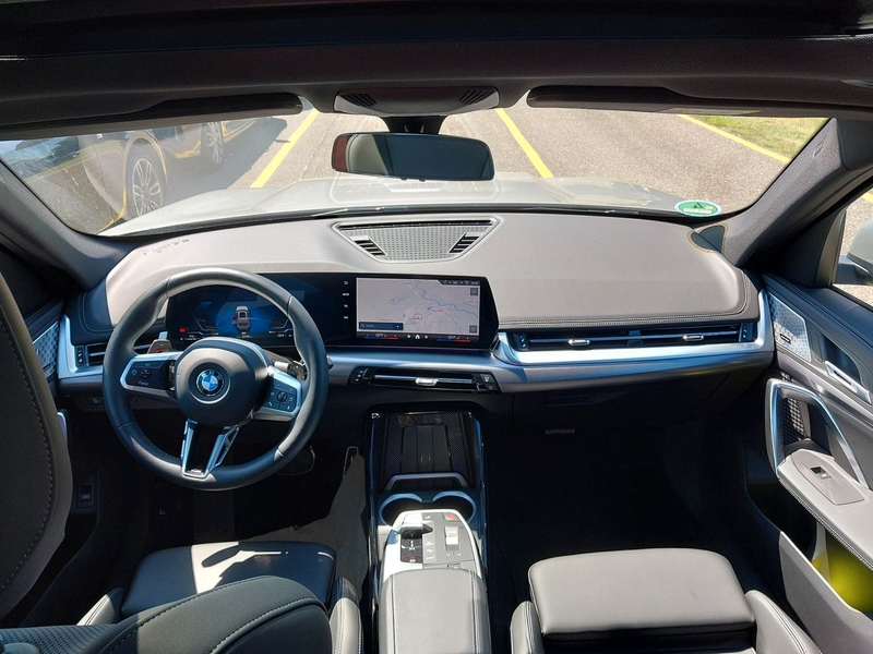 BMW X1 20d xDrive M Sport ACC AHK H&K Memory Pano — photo 7