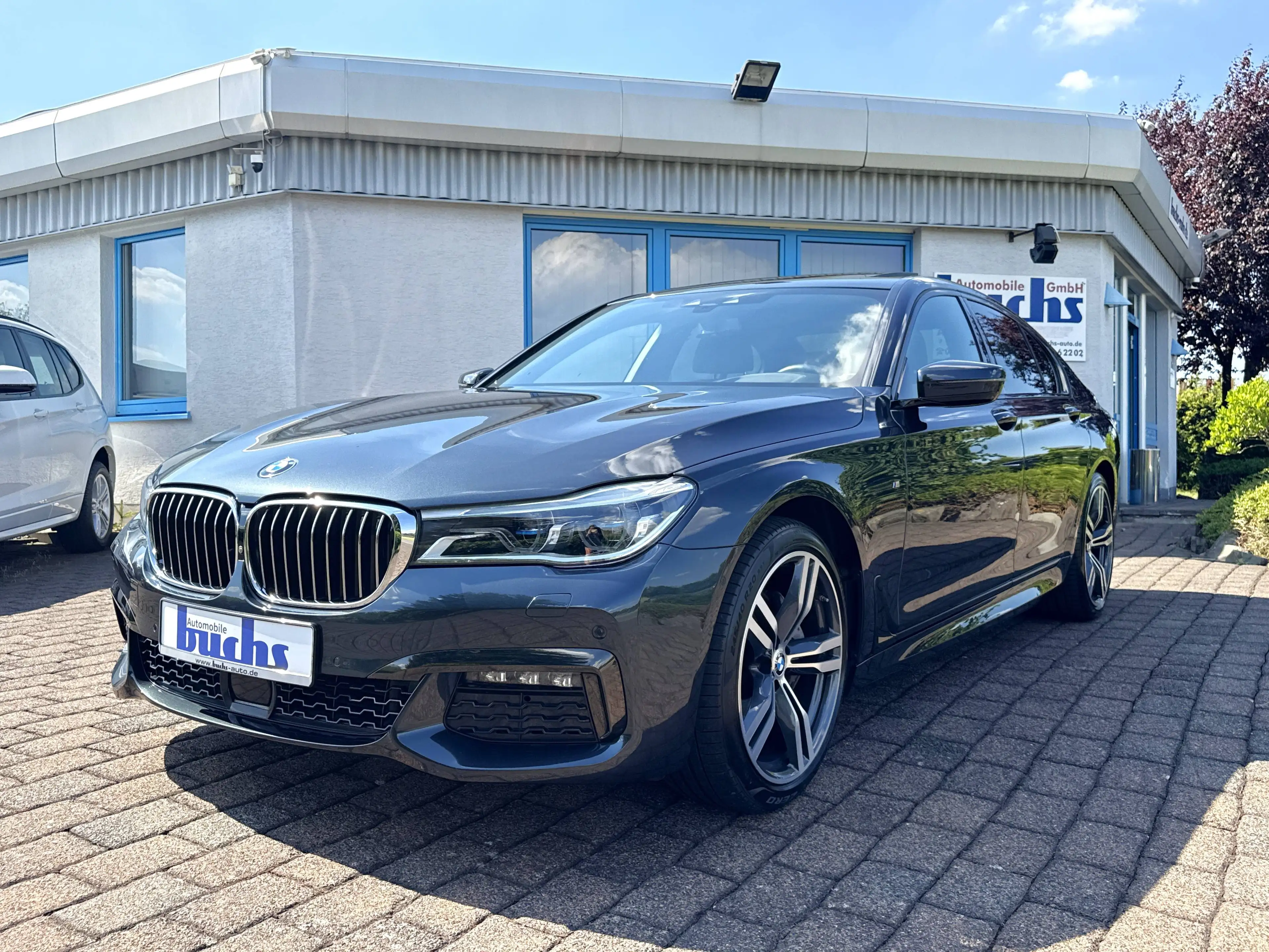 BMW 740 d xDrive Lim. M Sport HUD AHK Standheizung Massage — photo 2