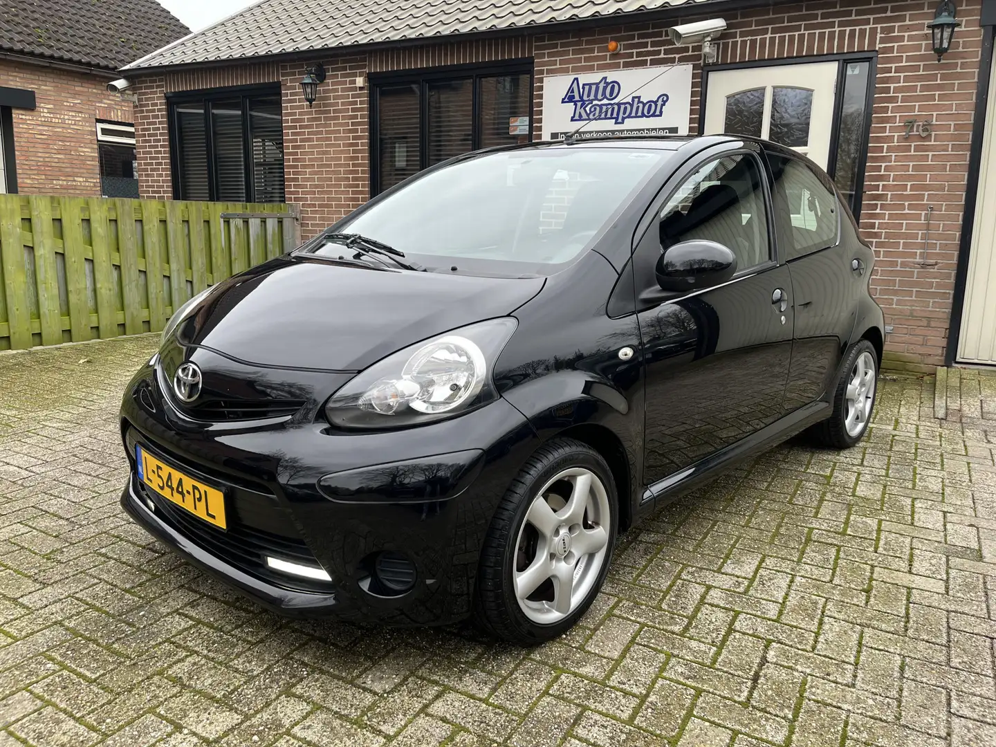 Toyota Aygo 1.0 VVT-i Aspiration 5drs Airco Schwarz - 2