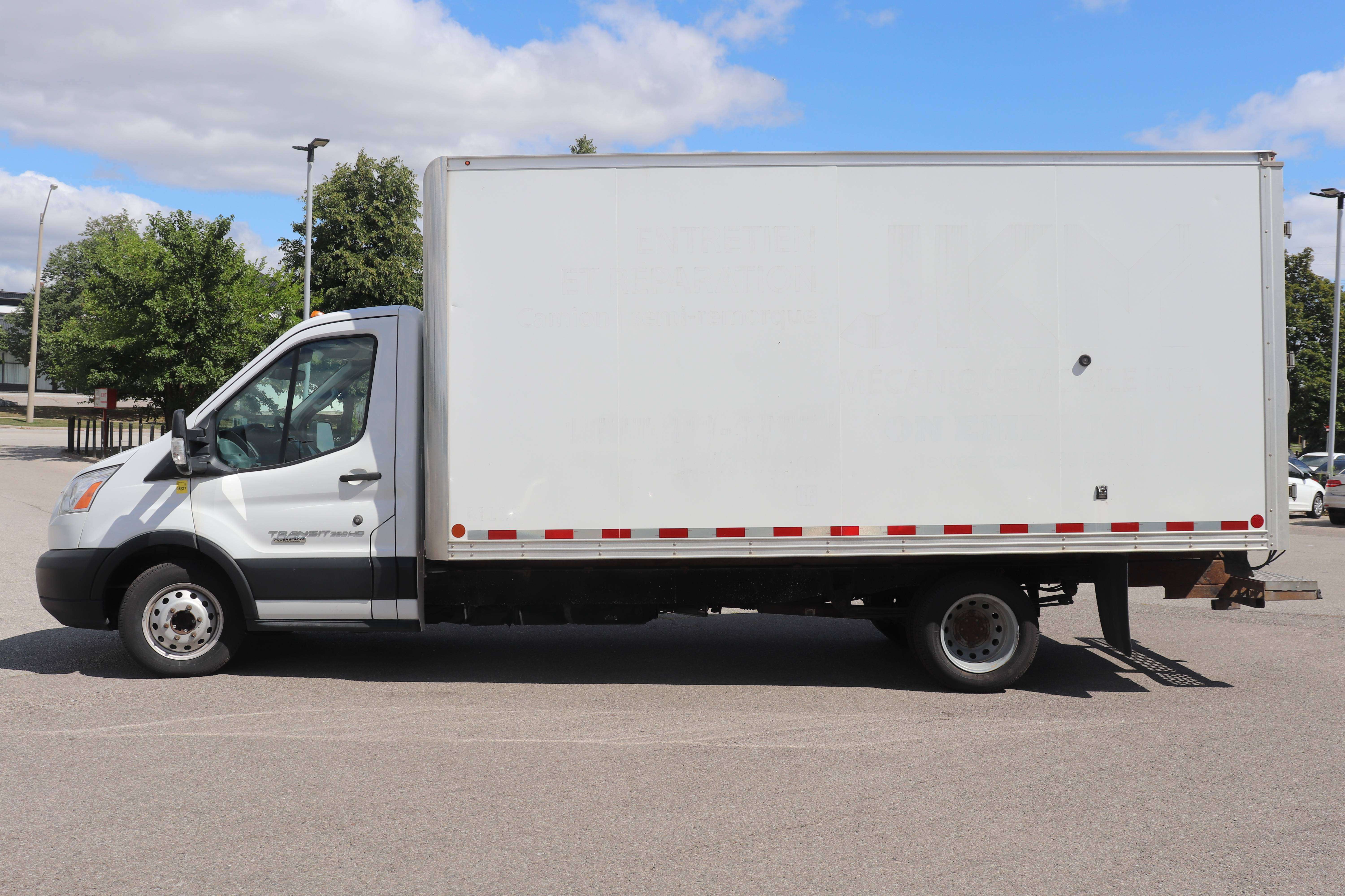 2019 Ford TRANSIT CHASSIS CAB