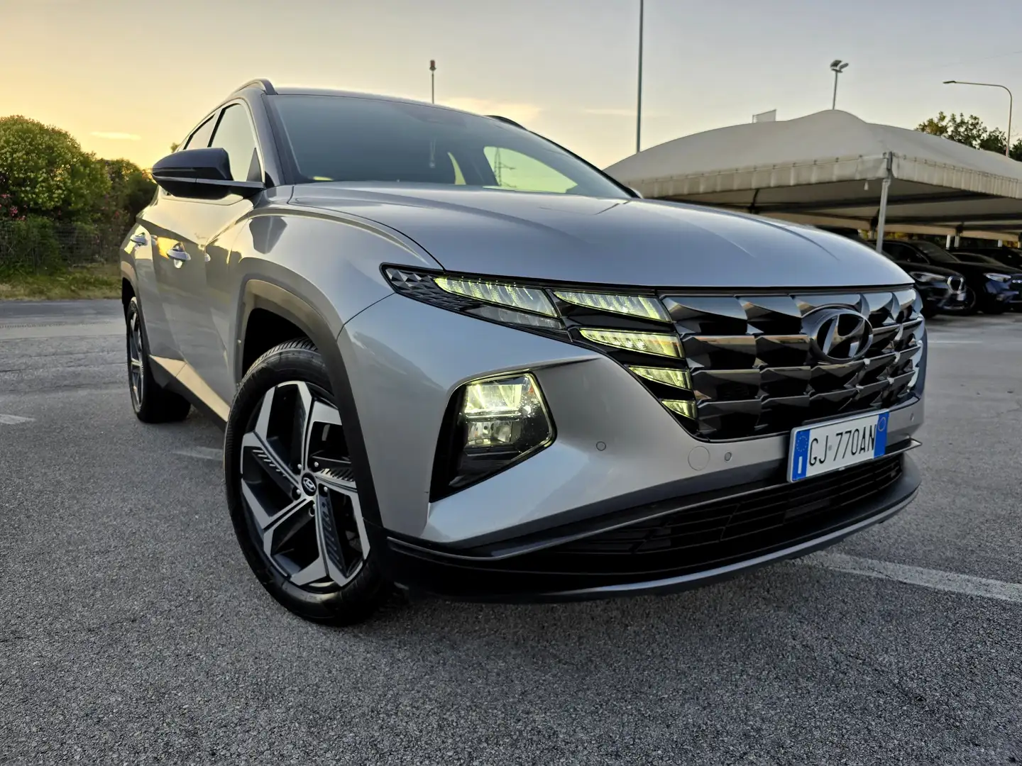 Hyundai TUCSON Tucson 1.6 hev Xline 2wd auto Gris - 1