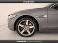 Jaguar XE XE 2.0 D Turbo 180 CV AWD aut. Prestige Business Gris - thumbnail 8