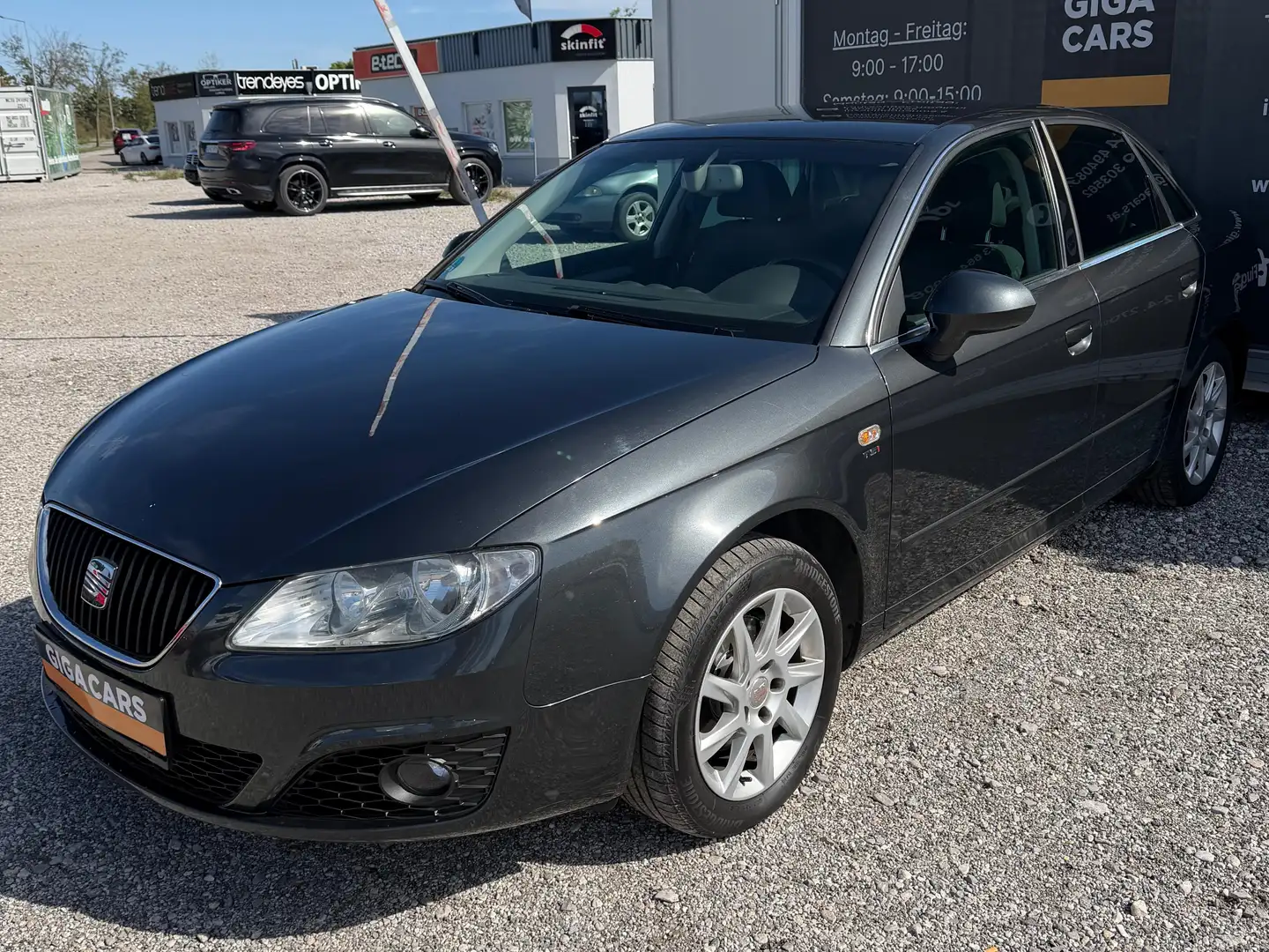 SEAT Exeo Style Grau - 1