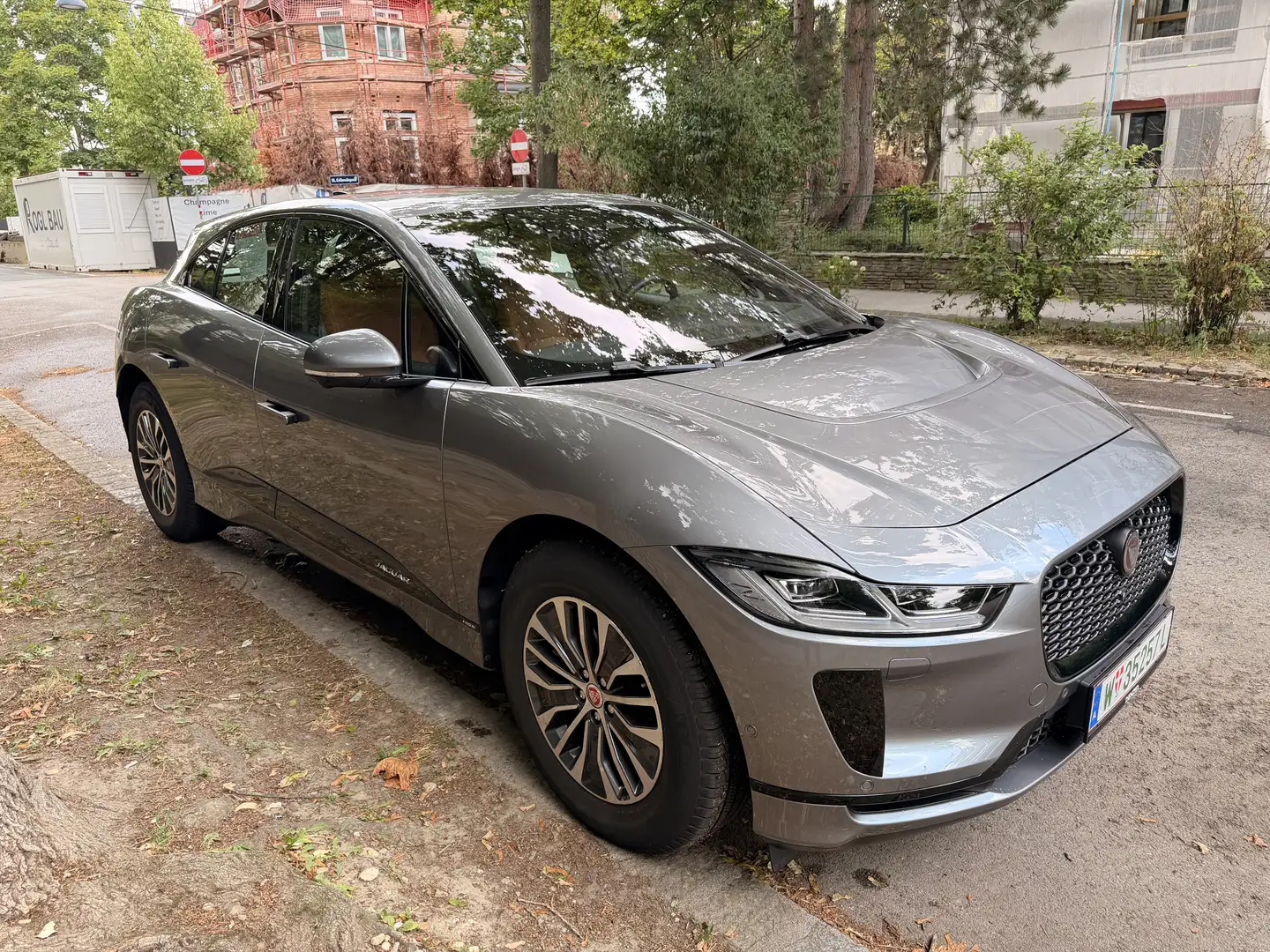 Jaguar I-Pace EV400 AWD HSE - 1