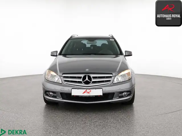 Mercedes-Benz T-Class view 8