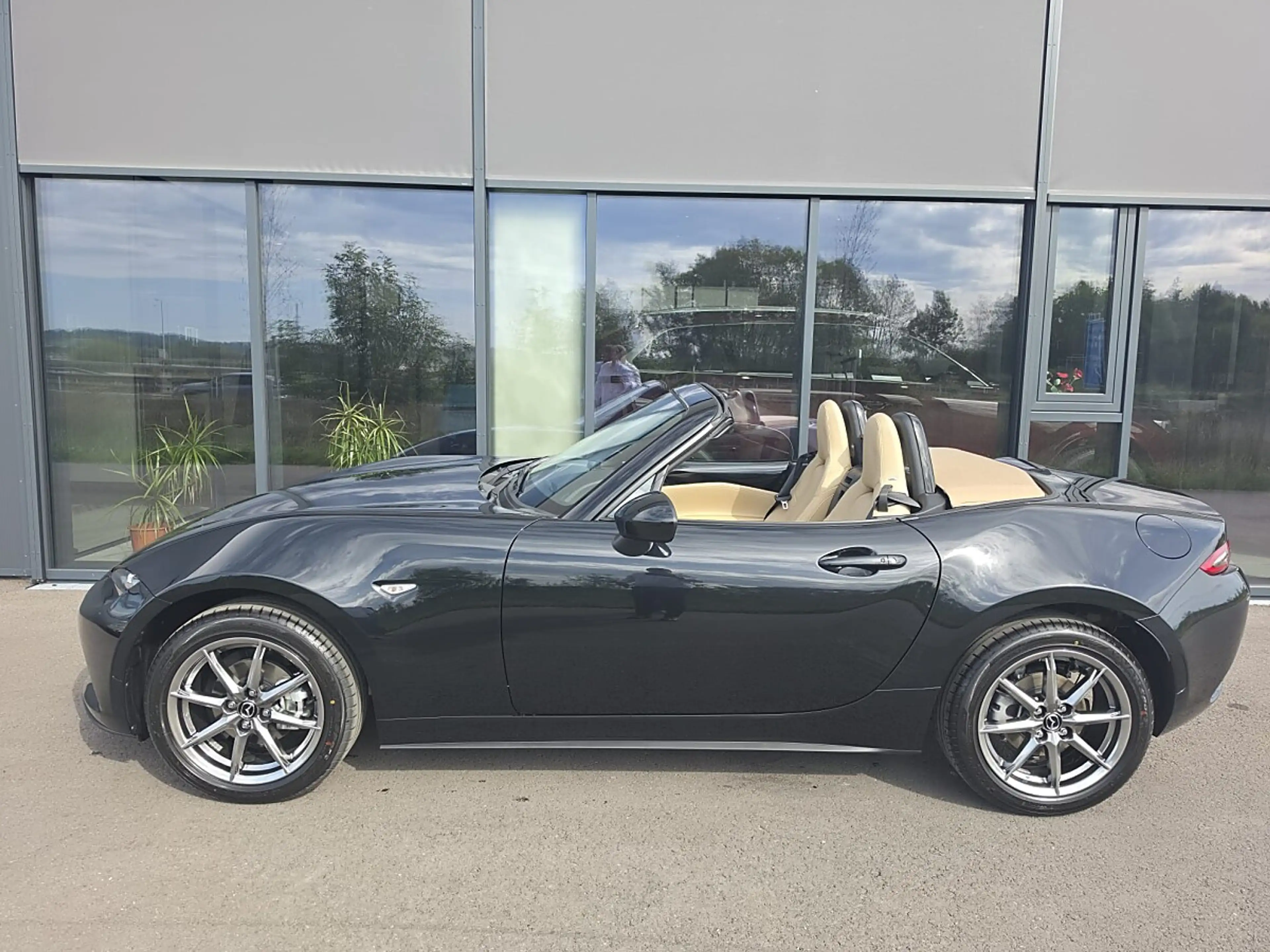 Mazda MX-5 ST G136 Skyactiv Kazari — photo 3