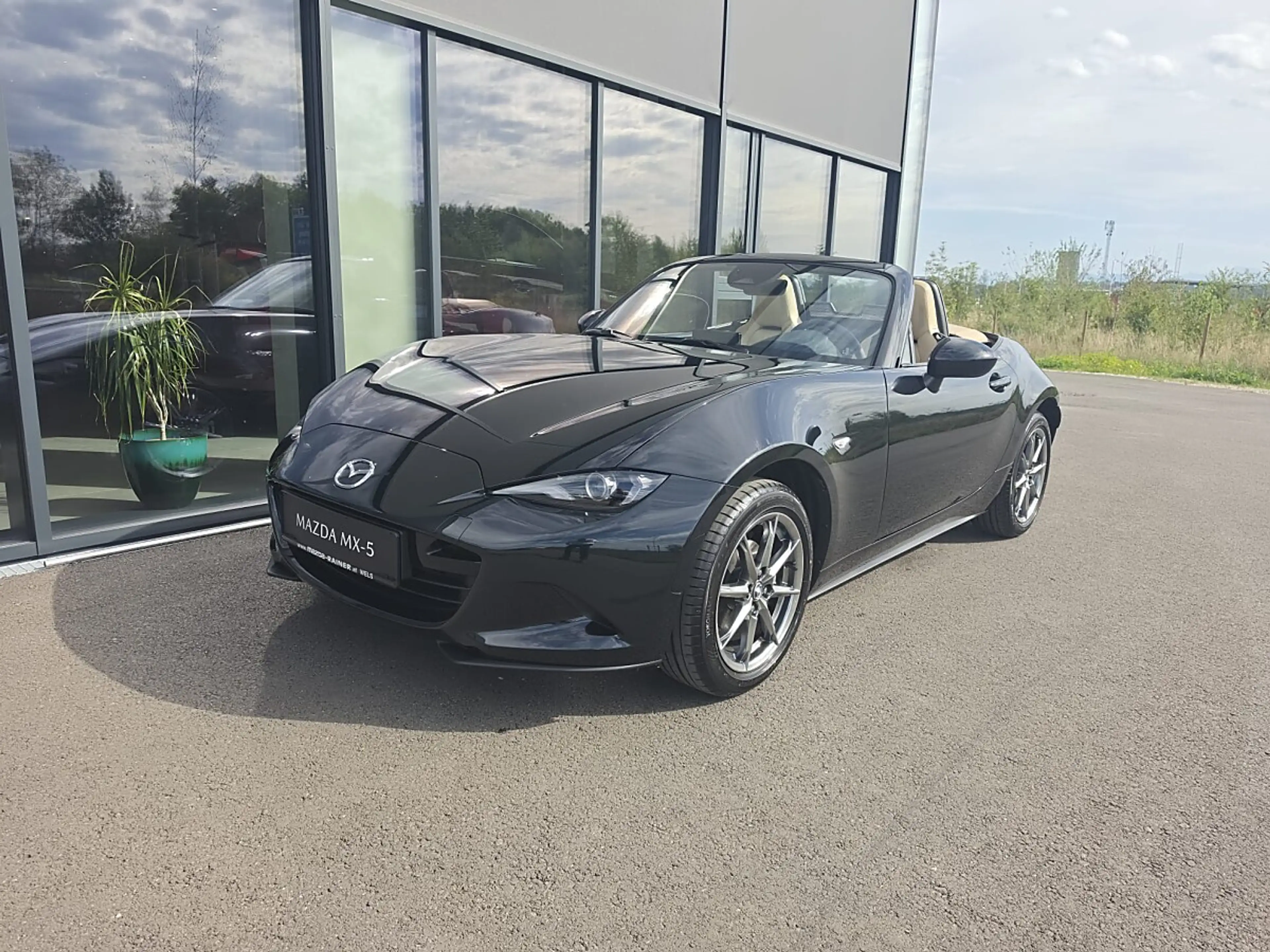 Mazda MX-5 ST G136 Skyactiv Kazari