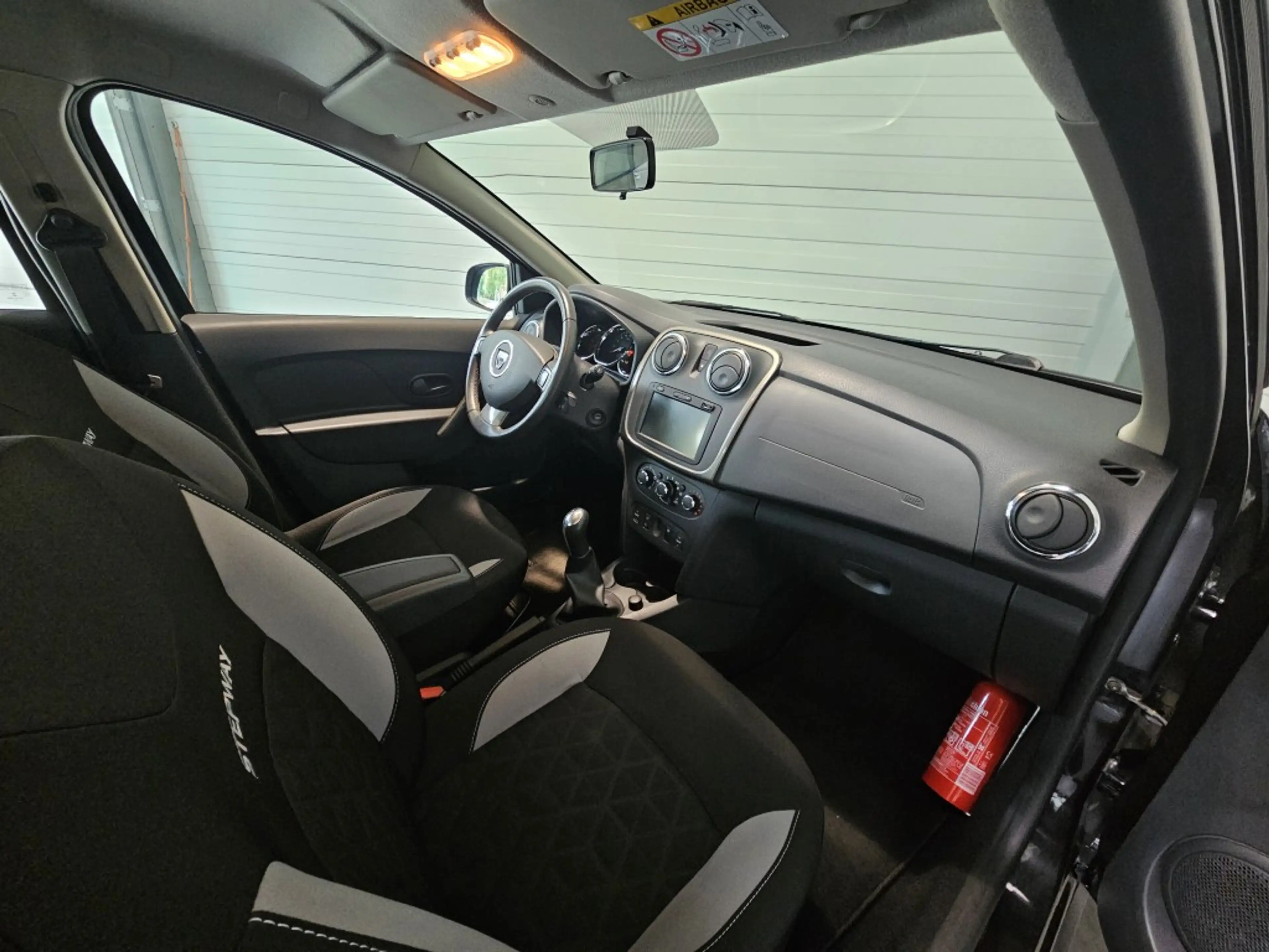 Dacia Sandero Sandero Stepway 1.5 dCi Stepway Plus GPS AIRCO RADARS ARR. — photo 7