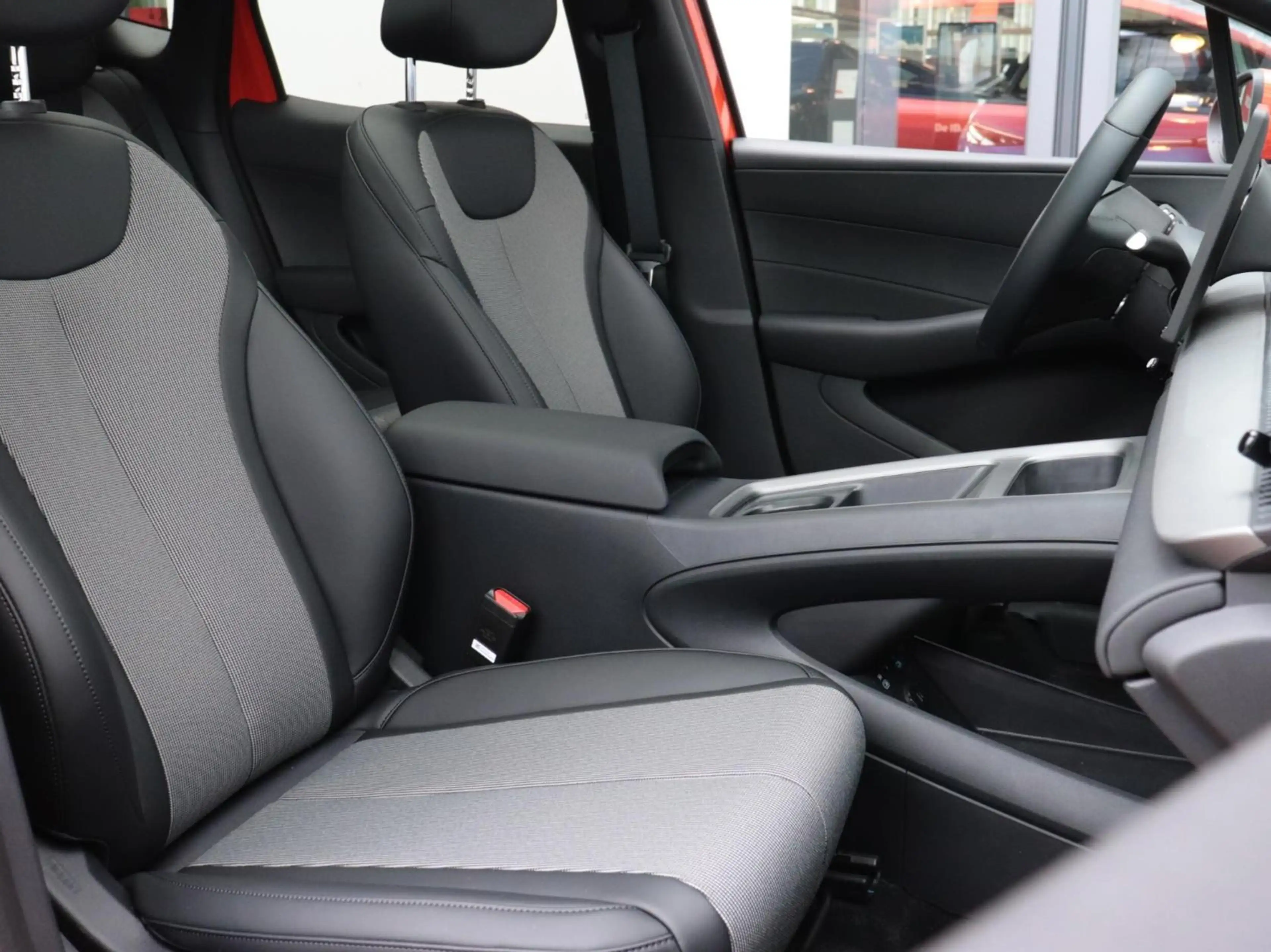 BYD Dolphin G 1.5L DM-i Comfort | Oxford White! | 105km elektris — photo 8