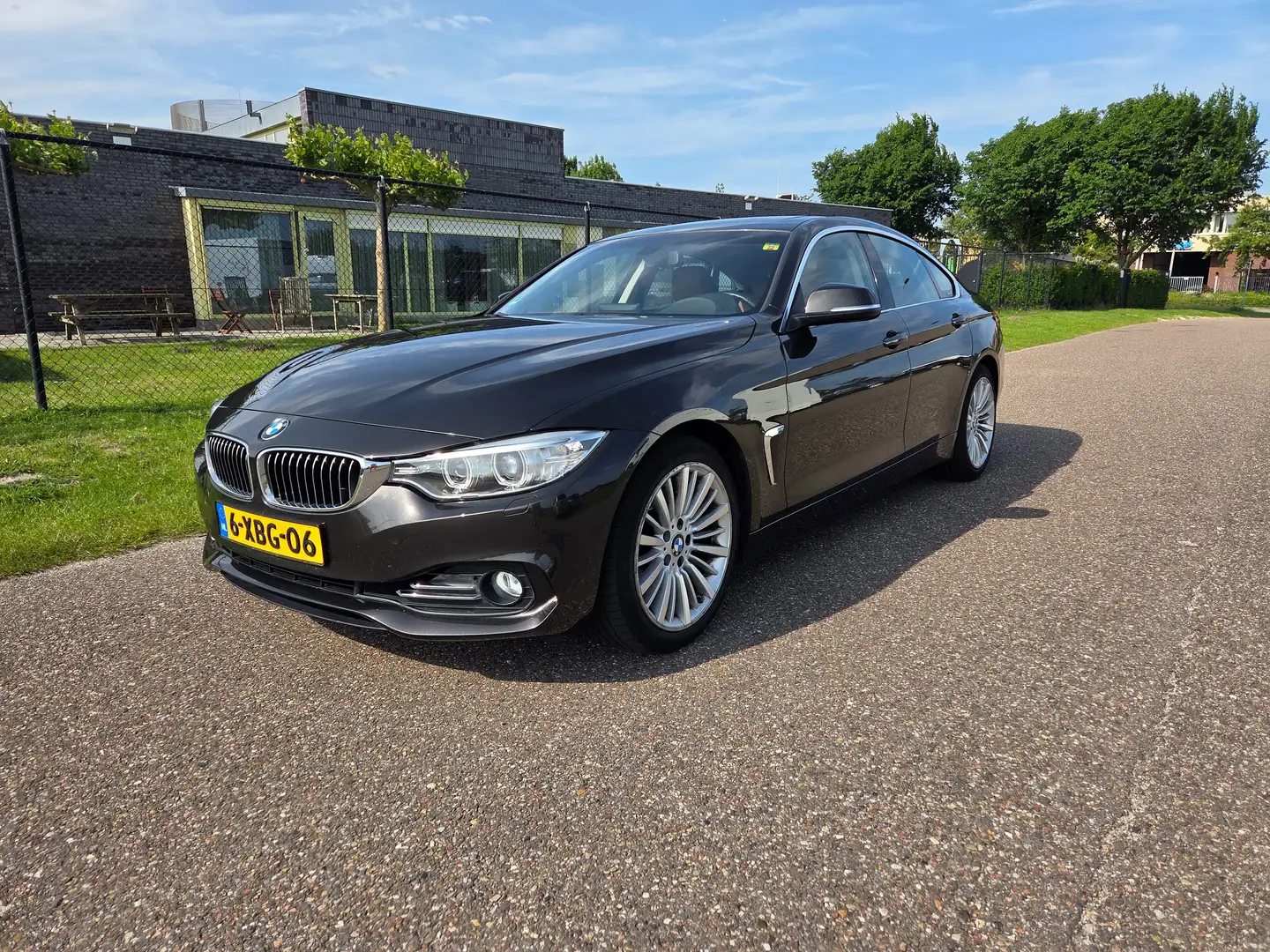 BMW 420 420 420i High Executive Bruin - 1