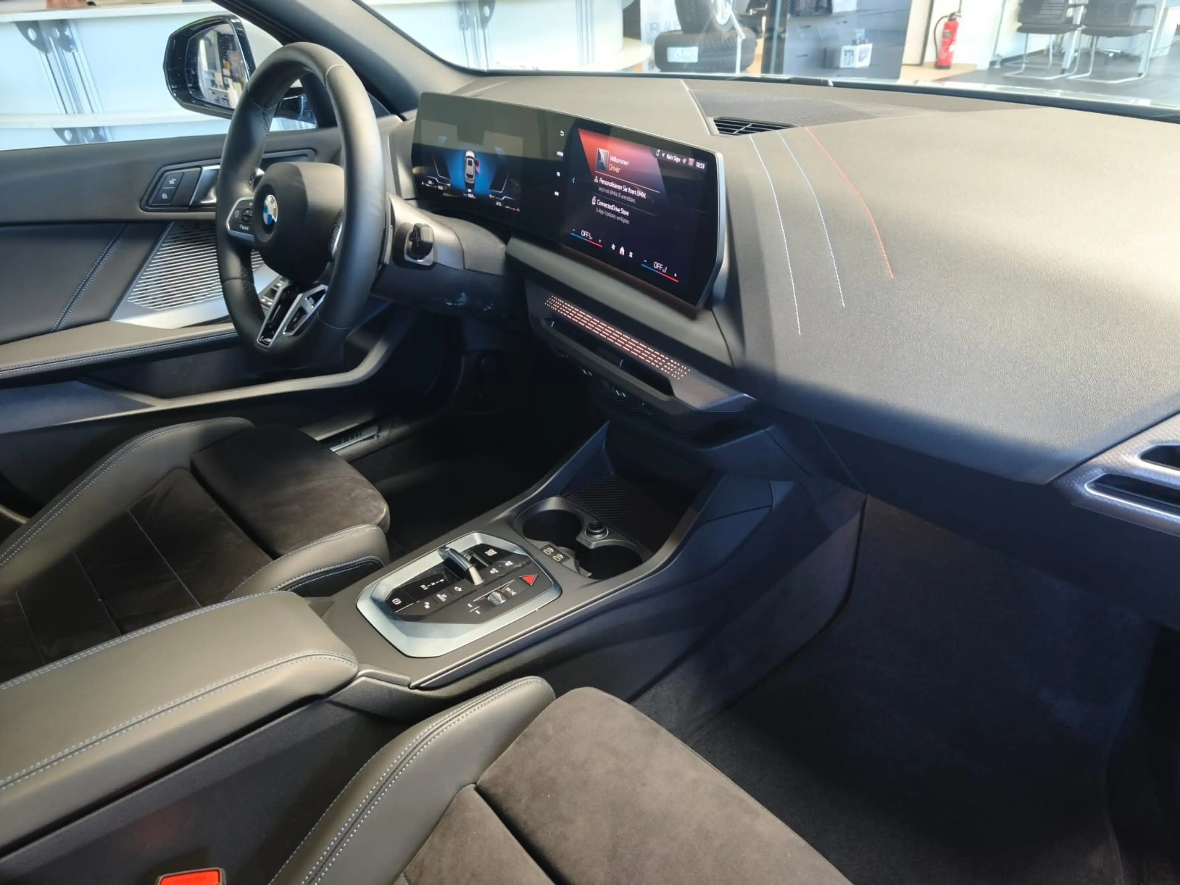 BMW 120 i M Sport PANO/Dr.As+/19"/ACC — photo 11