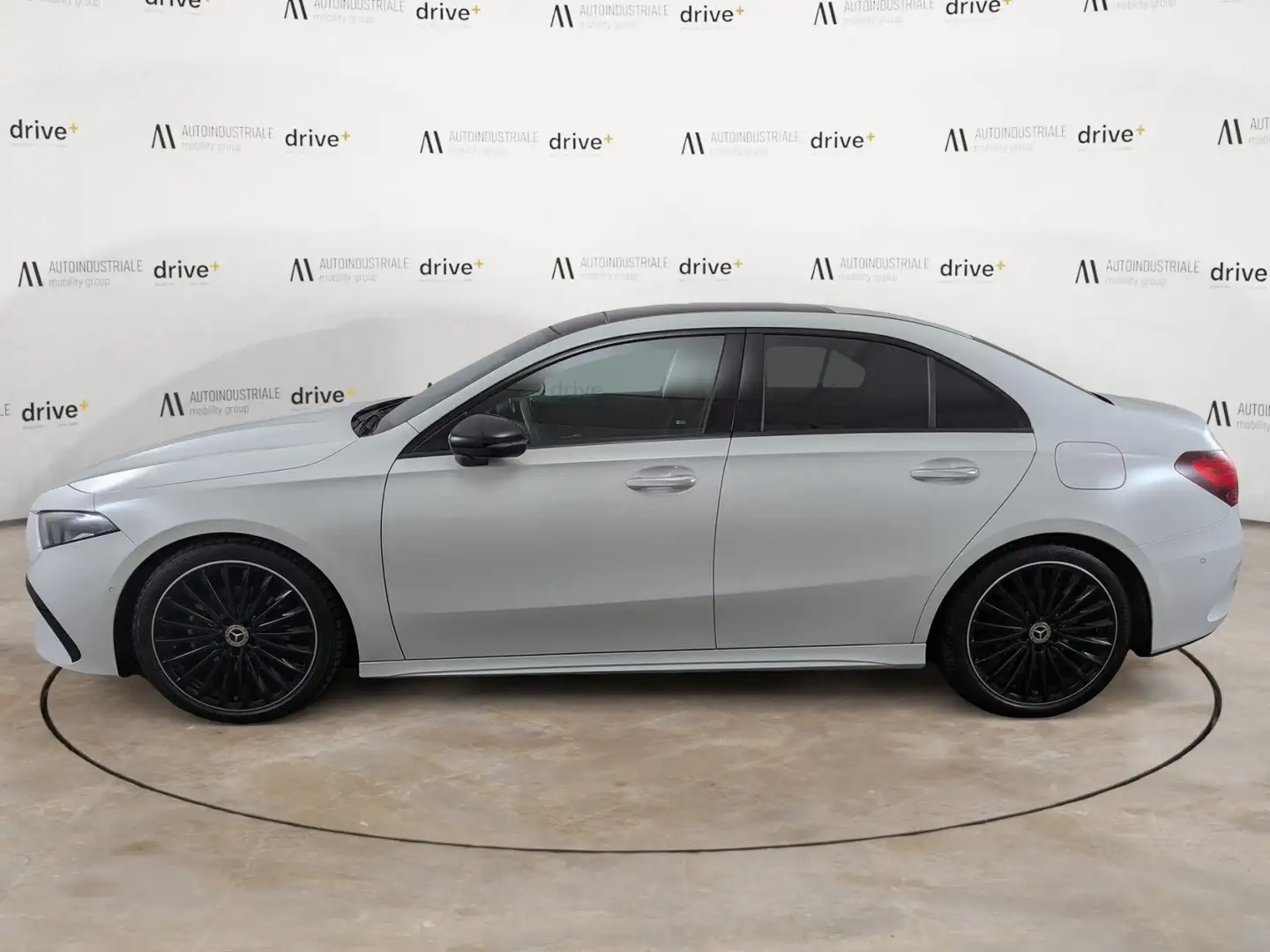 Mercedes-Benz A 180 180 D SEDAN AMG LINE PREMIUM AUTOMATIC ''NEOPATEN Bianco - 2