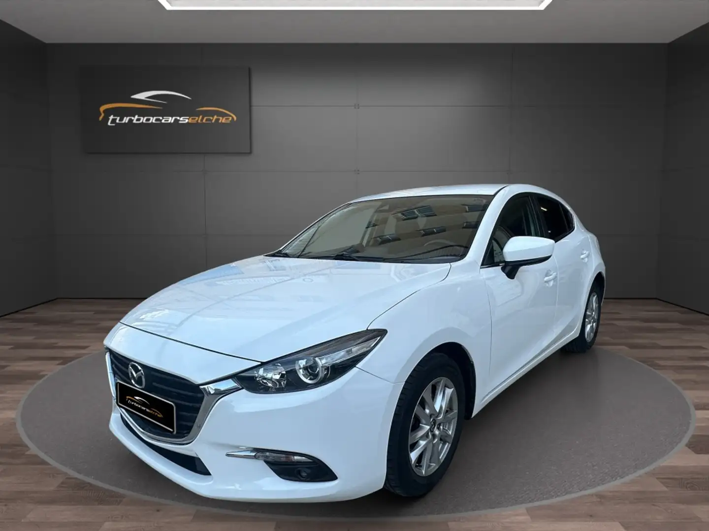 Mazda 3 1.5 Evolution Navegador 77kW Blanc - 2