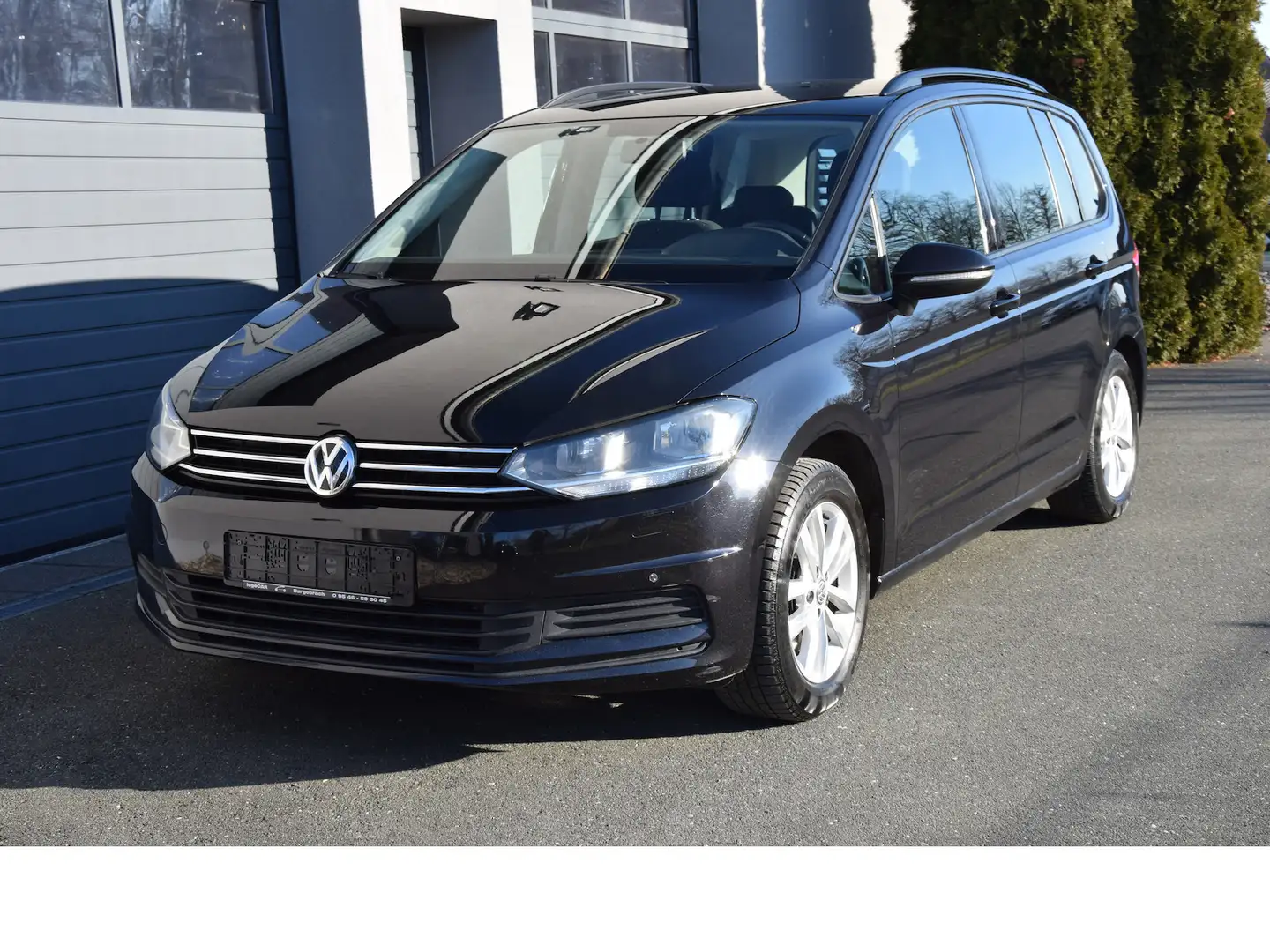 Volkswagen Touran 1,4 TSI Comfortline 1. Hand ALU Klima SHZ Negro - 1