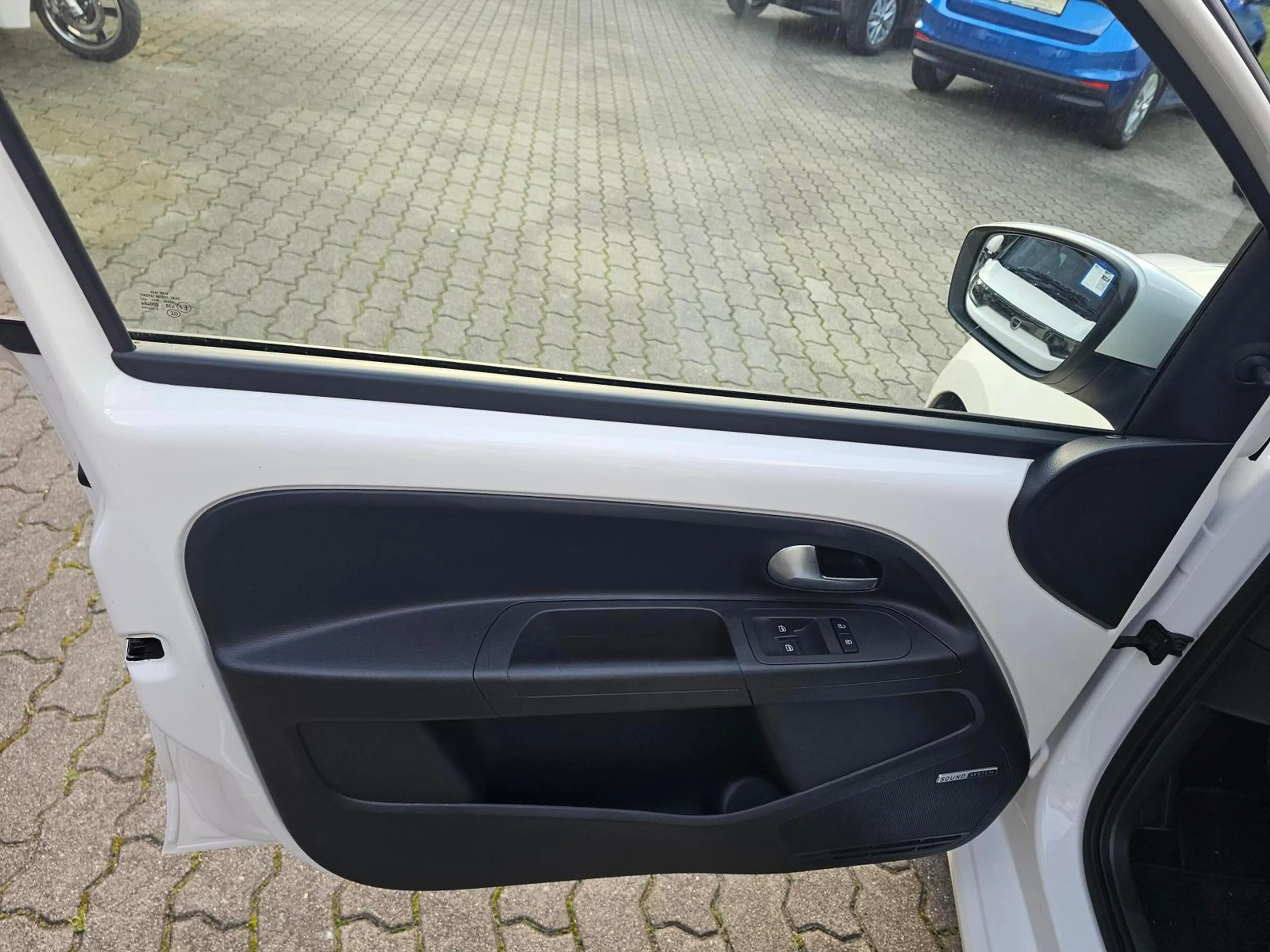 Skoda Citigo 1.0 MPI SOUND+5-TÜREN+ALU'16+WKR+2.HAND — photo 11