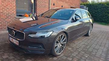 V90 2.0 D4  Momentum Pro