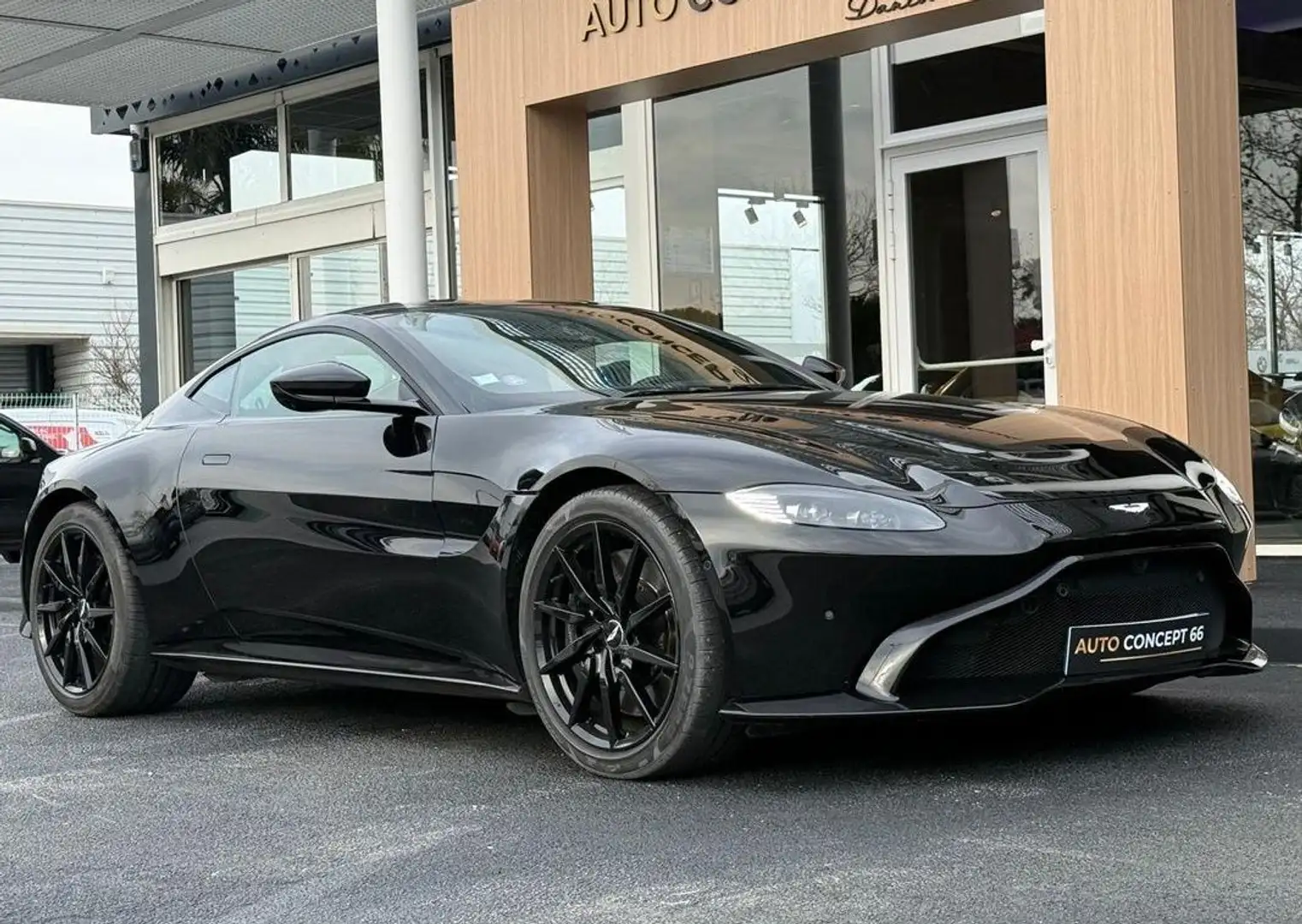 Aston Martin V8 4.0 510ch BVA Schwarz - 1
