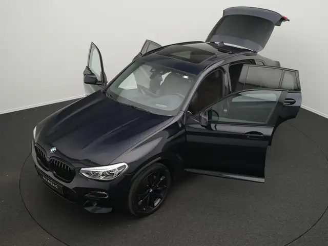 BMW M4 view 14