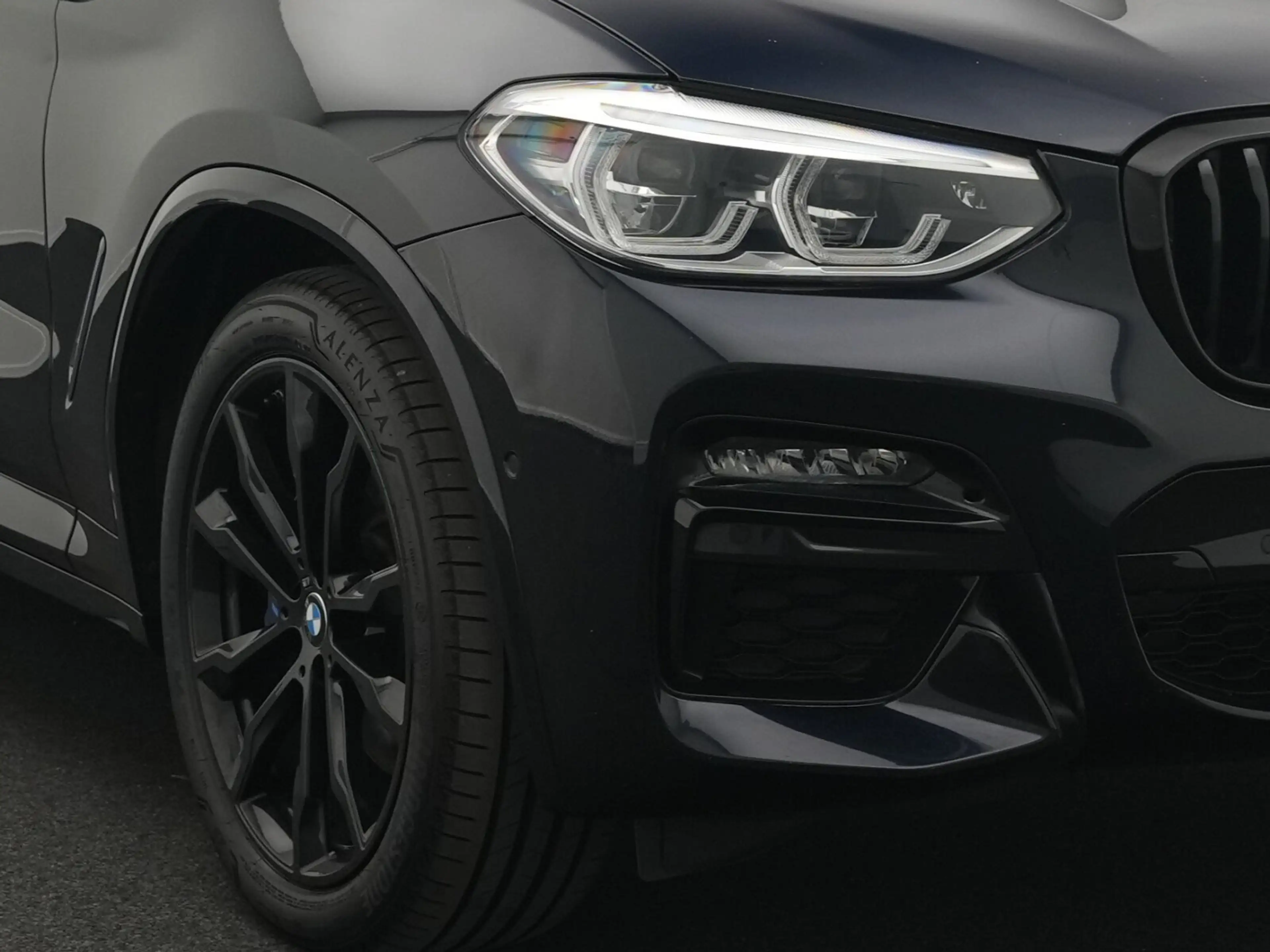 BMW M4 X4 M40d — photo 9