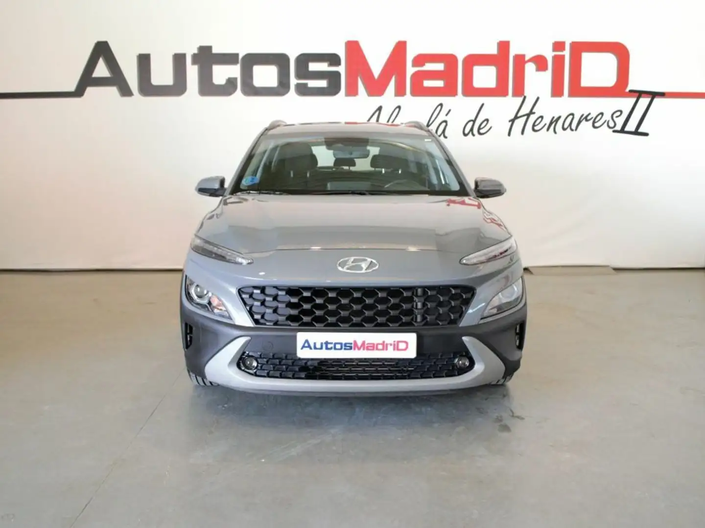 Hyundai KONA 1.0 TGDI Maxx Gris - 2