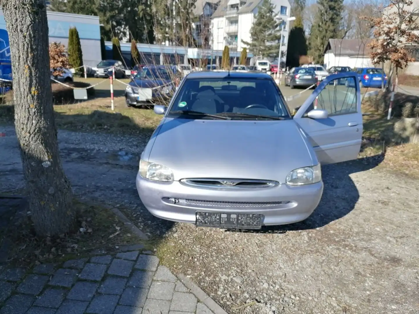 Ford Escort Ghia-SD-Tüv+Zahnriem-+Bremsenneu-1A Argent - 2