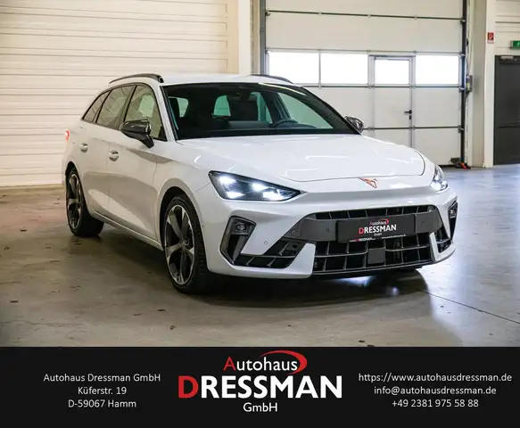Cupra Leon view 3