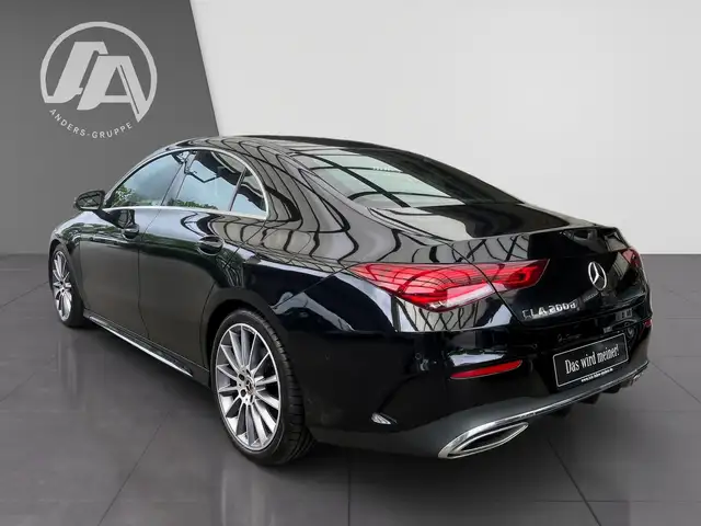 Mercedes-Benz Cla view 3