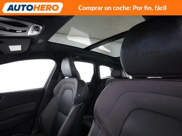 Volvo XC60 2019, foto 20
