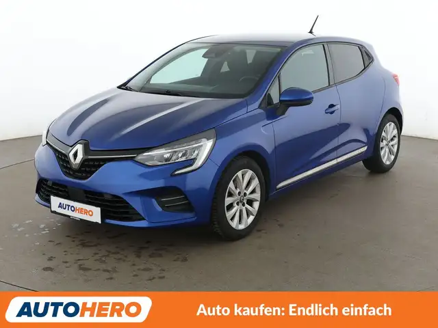 2021 Renault Clio in Blue for sale
