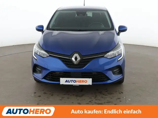 Renault Clio view 9