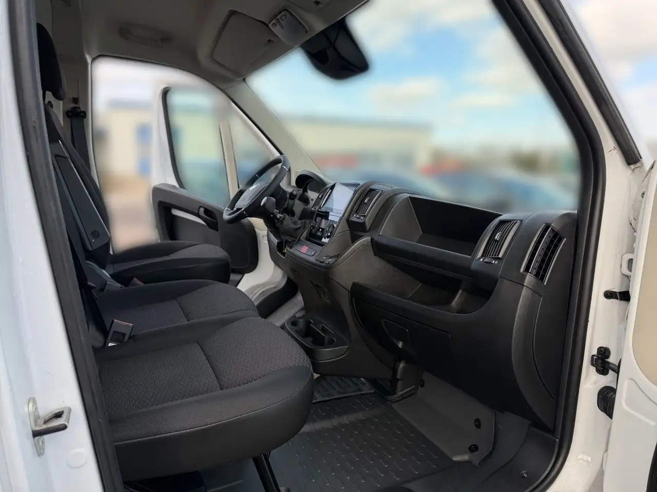 Fiat Ducato 2.2 Multijet3 L4H2 35 Maxi 6-MT Easy Pro 13