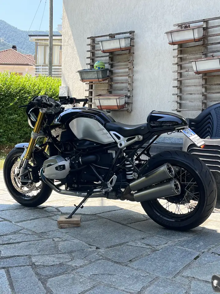 BMW R nineT
