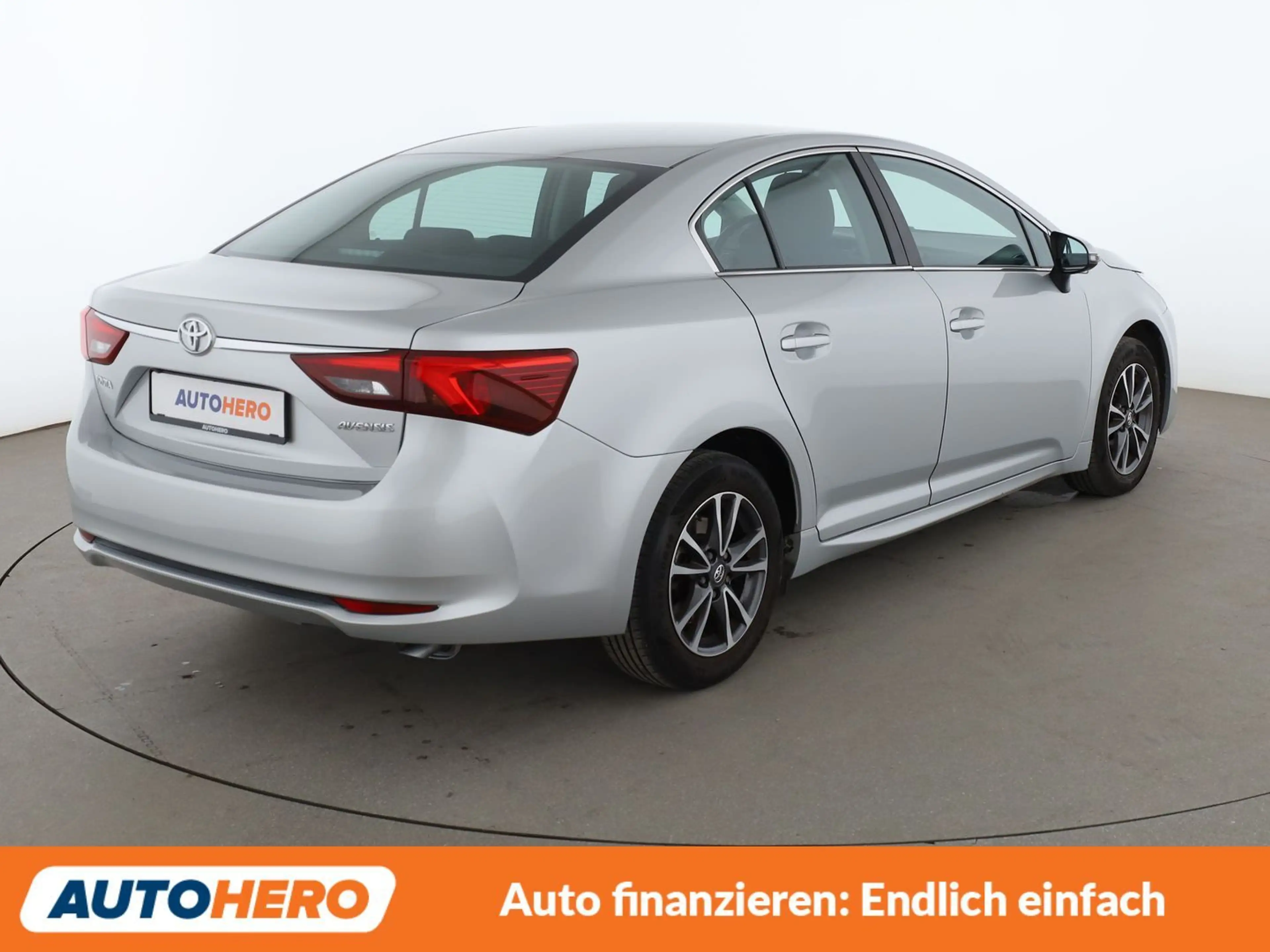 Toyota Avensis 1.8 Comfort *NAVI*LED*TEMPO*CAM* — photo 6