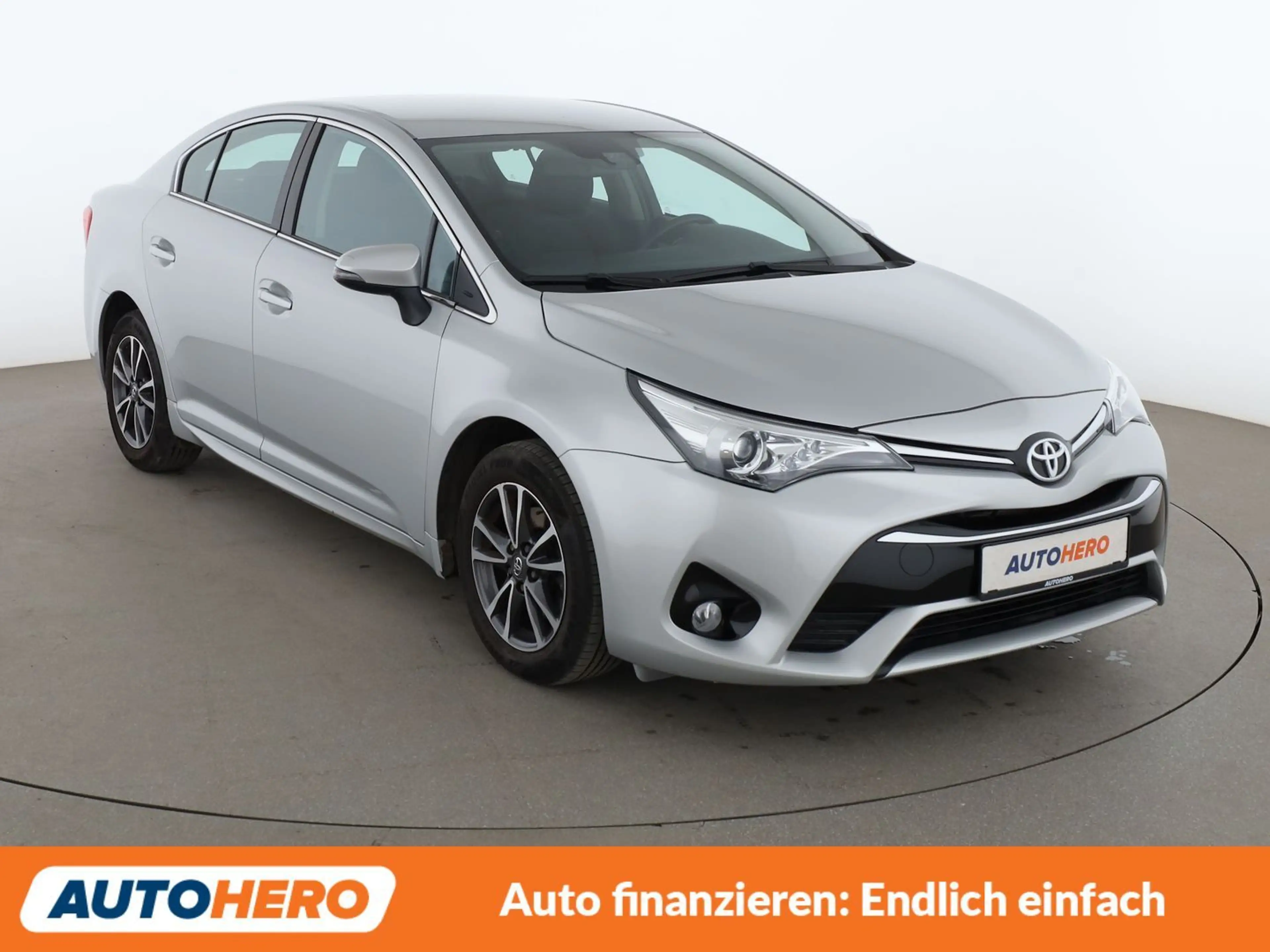 Toyota Avensis 1.8 Comfort *NAVI*LED*TEMPO*CAM* — photo 8